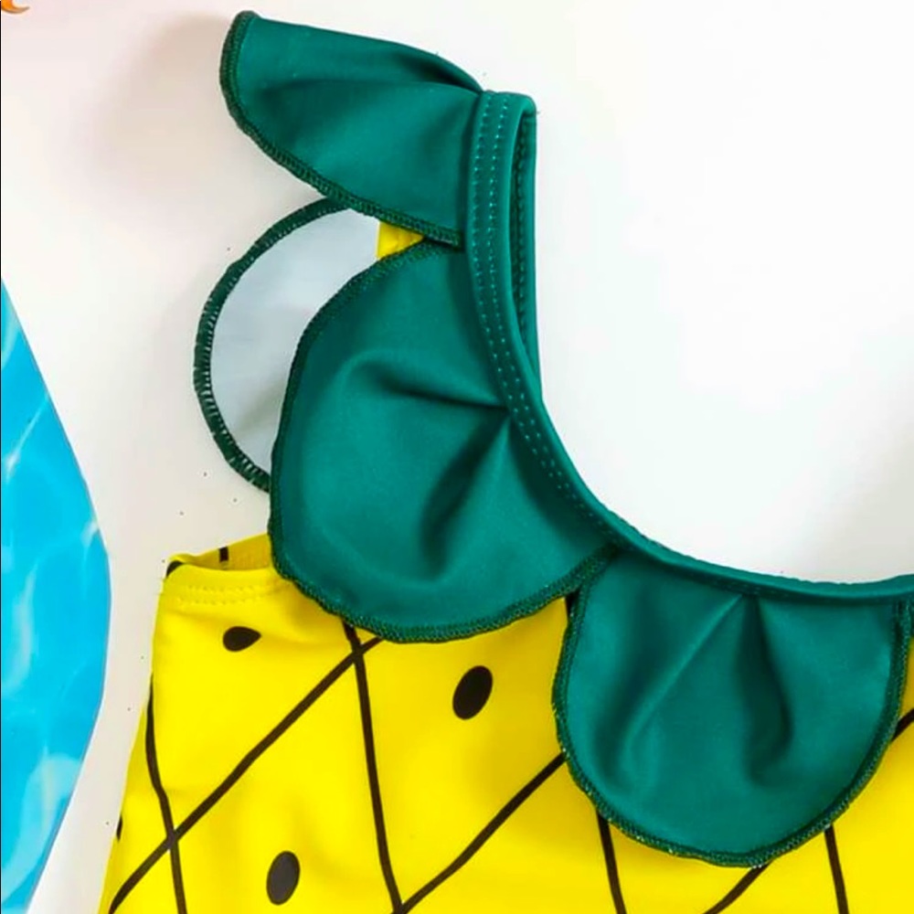 Baby Girl Pineapple One Piece Swimsuit 🍍 - Picture 5 of 7